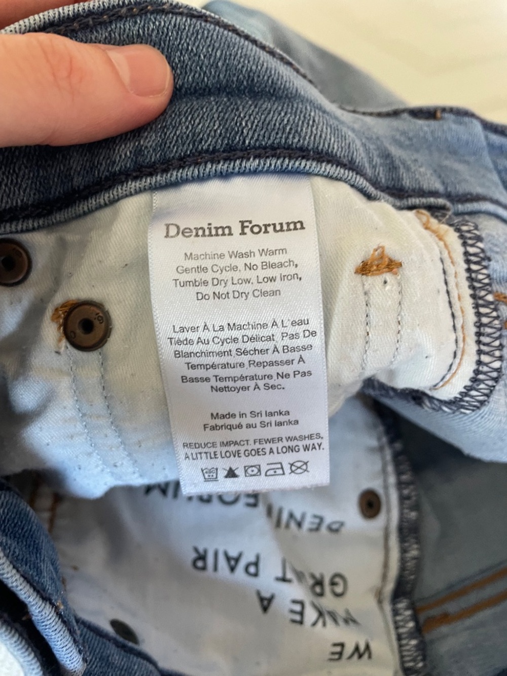 Aritzia Denim Forum, Lola high rise skinny crop jean 28W Medium to Light Blue - Picture 10 of 11